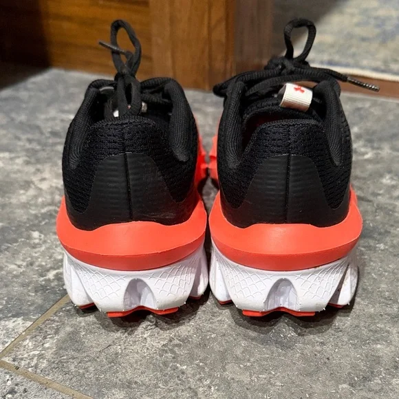 Like new!! Under Armour Kids Black and Red Athletic Shoes - Picture 5 of 6